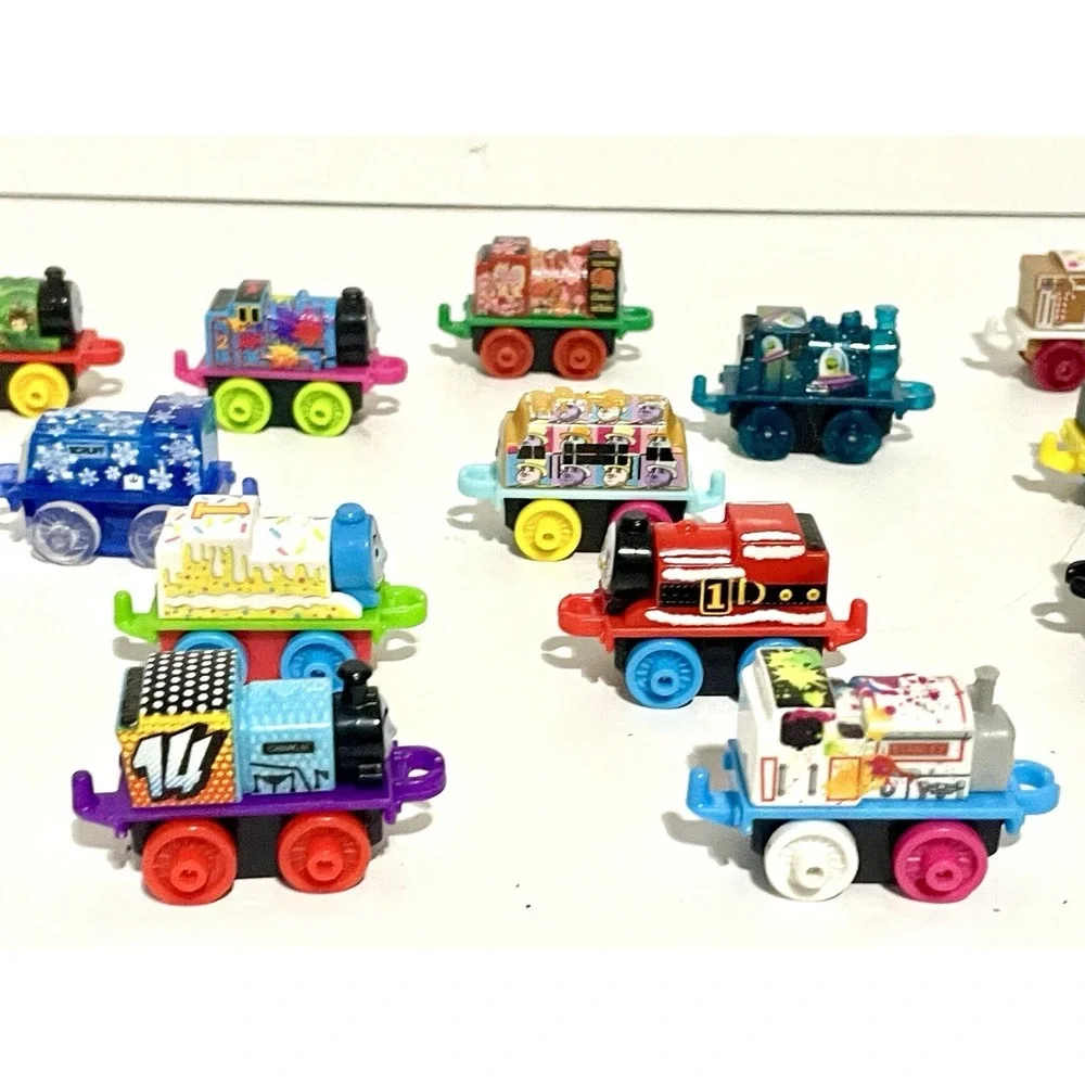 Thomas & Friends Minis Thomas Birthday Cake Sprinkles And More  Mini Train Lot